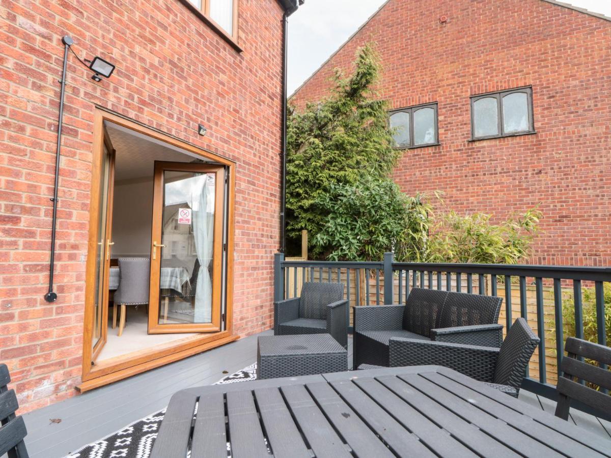 5 Westwood Road Villa Скарбъро Екстериор снимка